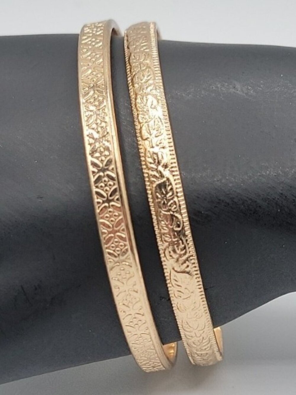 Etched Bangle Bracelets 2 Gold Tone Beautiful Artwork Carved Bangles Bracelets